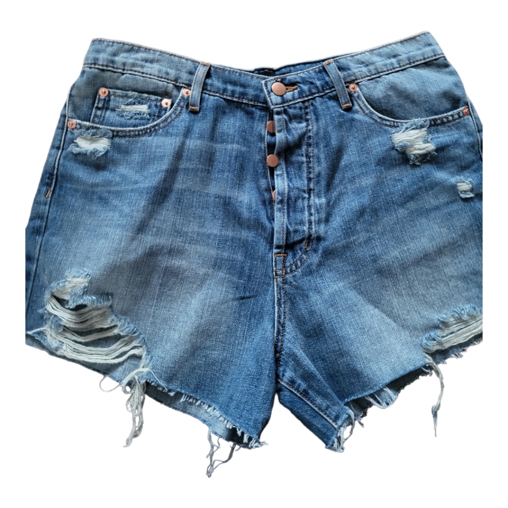 Modern American east side high waist white short